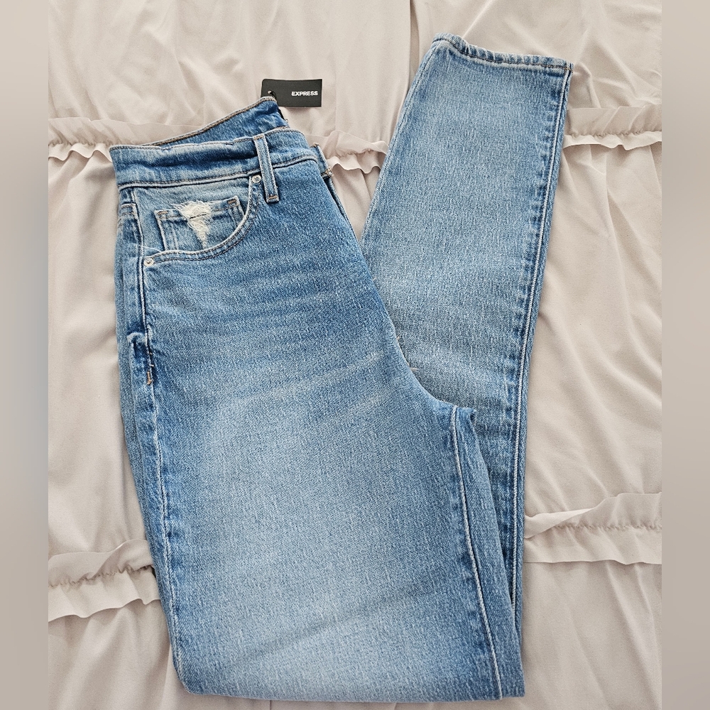 NWT Women's Express '90S high-rise skinny jeans, size 12R, runs small